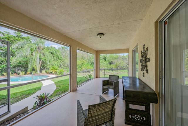8671 155th Place N, Palm Beach Gardens, FL 33418