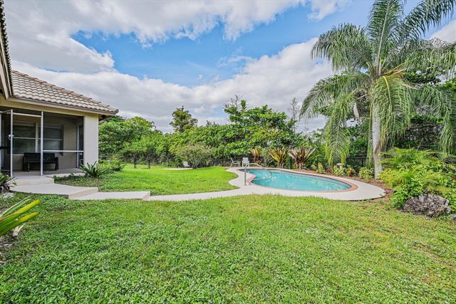 8671 155th Place N, Palm Beach Gardens, FL 33418