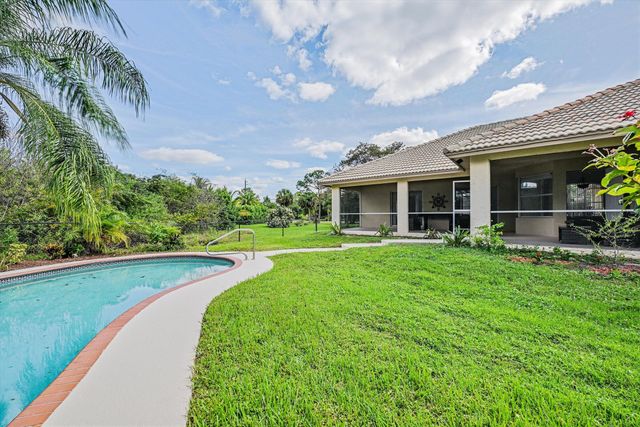 8671 155th Place N, Palm Beach Gardens, FL 33418