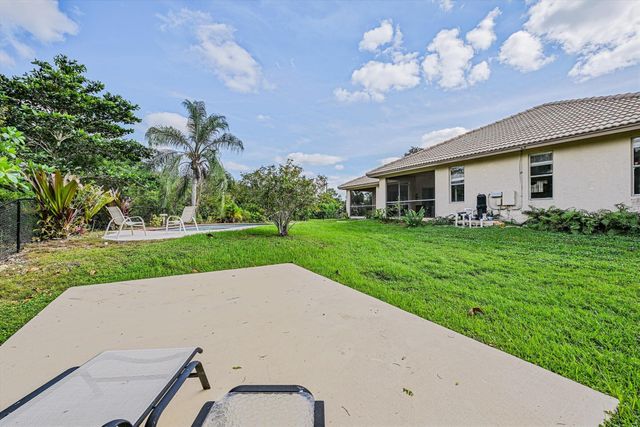 8671 155th Place N, Palm Beach Gardens, FL 33418