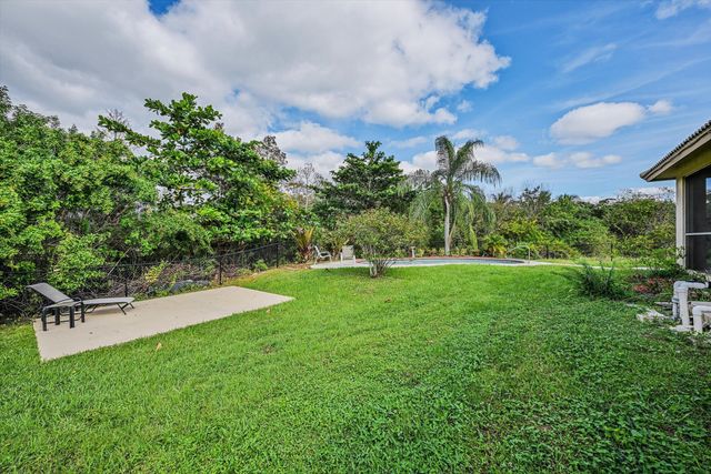 8671 155th Place N, Palm Beach Gardens, FL 33418