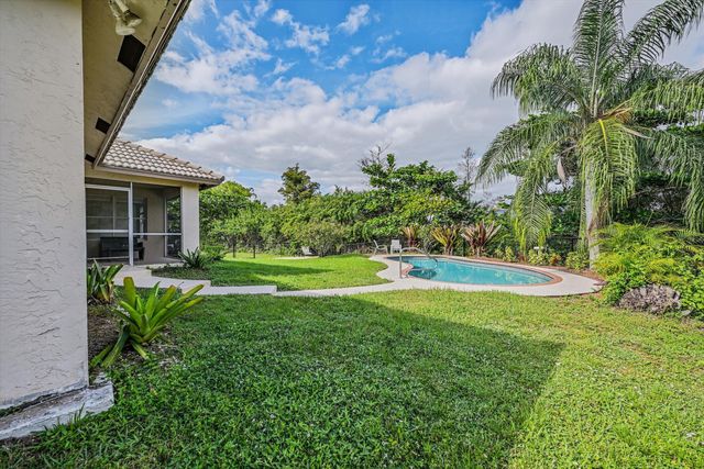 8671 155th Place N, Palm Beach Gardens, FL 33418