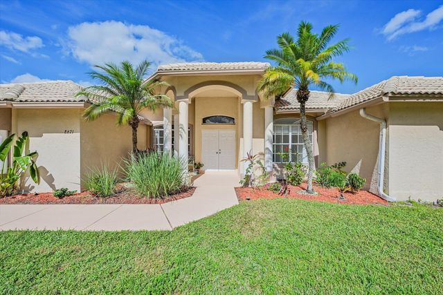 8671 155th Place N, Palm Beach Gardens, FL 33418