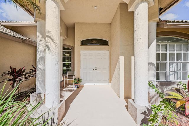 8671 155th Place N, Palm Beach Gardens, FL 33418