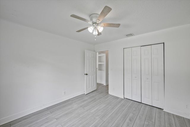 8671 155th Place N, Palm Beach Gardens, FL 33418