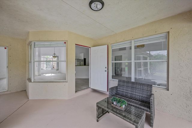 8671 155th Place N, Palm Beach Gardens, FL 33418