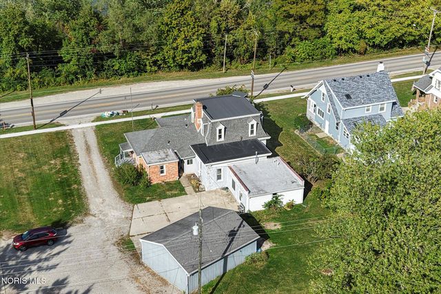 23763 W Front Street, Grand Rapids, OH 43522