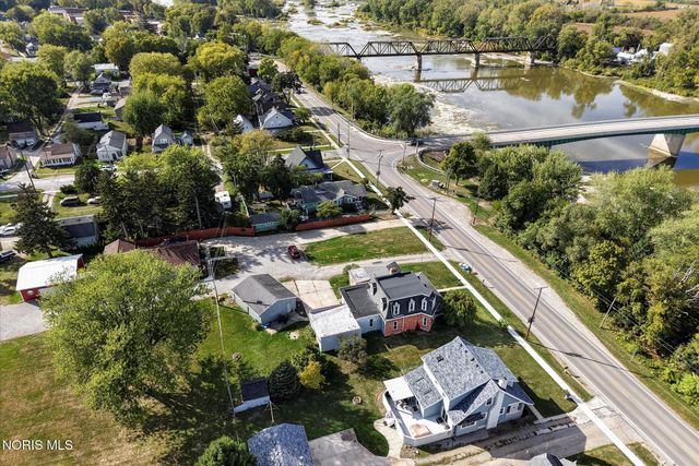 23763 W Front Street, Grand Rapids, OH 43522