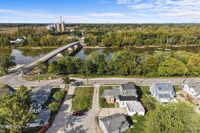 23763 W Front Street, Grand Rapids, OH 43522