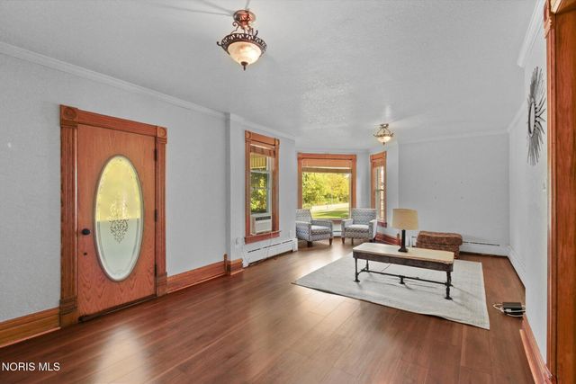 23763 W Front Street, Grand Rapids, OH 43522