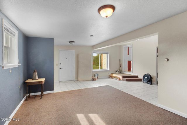 23763 W Front Street, Grand Rapids, OH 43522