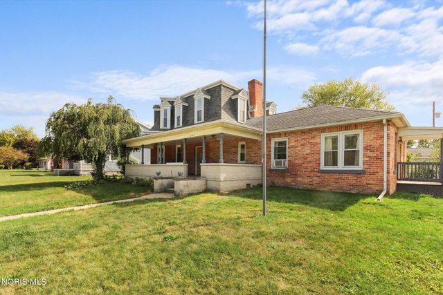 23763 W Front Street, Grand Rapids, OH 43522