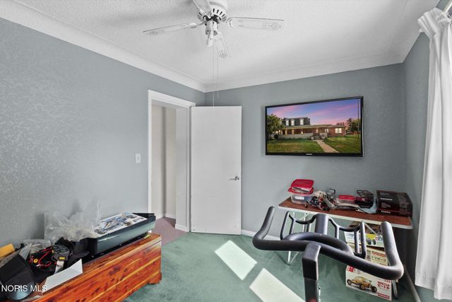 23763 W Front Street, Grand Rapids, OH 43522