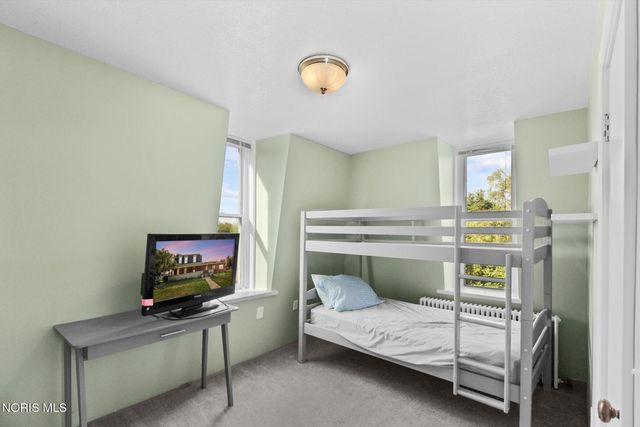 23763 W Front Street, Grand Rapids, OH 43522