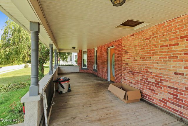 23763 W Front Street, Grand Rapids, OH 43522