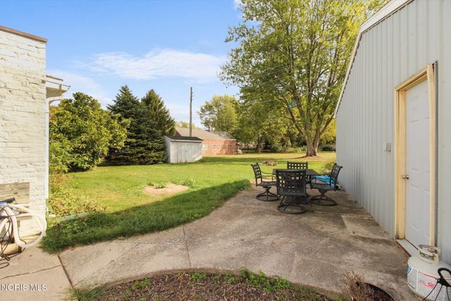 23763 W Front Street, Grand Rapids, OH 43522