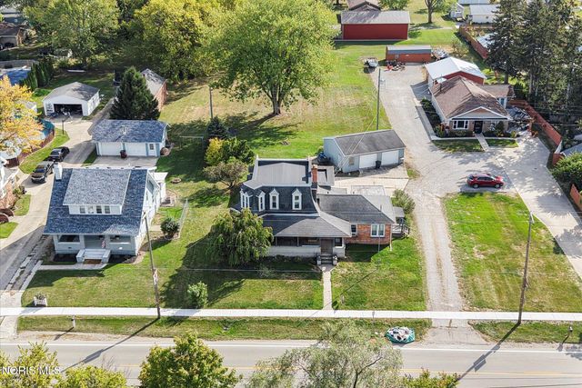 23763 W Front Street, Grand Rapids, OH 43522