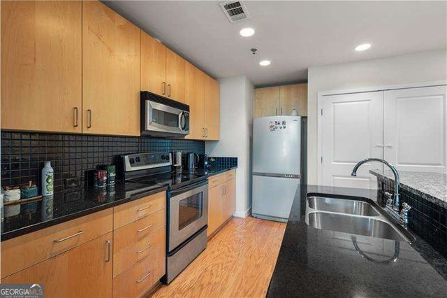 250 Pharr Road NE 607, Atlanta, GA 30305