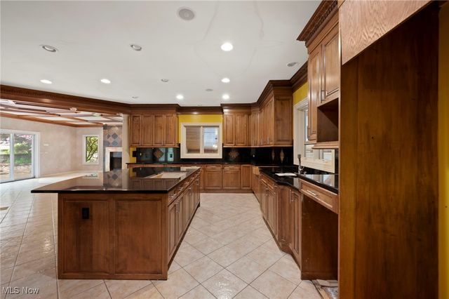 769 Village Trail, Gates Mills, OH 44040