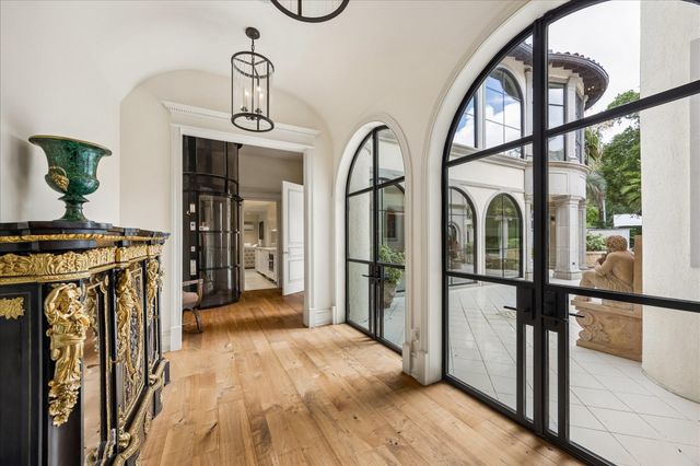 1604 North Boulevard, Houston, TX 77006
