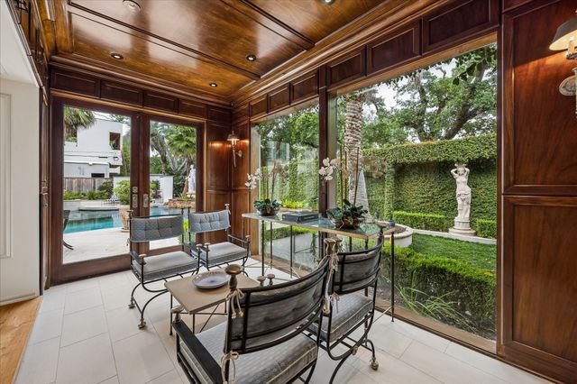 1604 North Boulevard, Houston, TX 77006