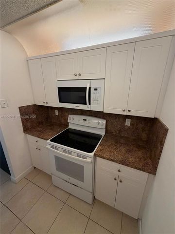 8200 SW 210th Street 303, Cutler Bay, FL 33189