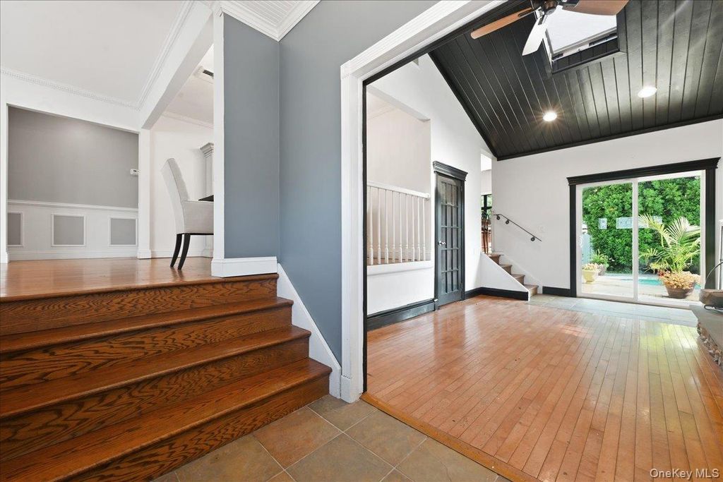 2891 Montgomery Street, Wantagh, NY 11793 — photo 3