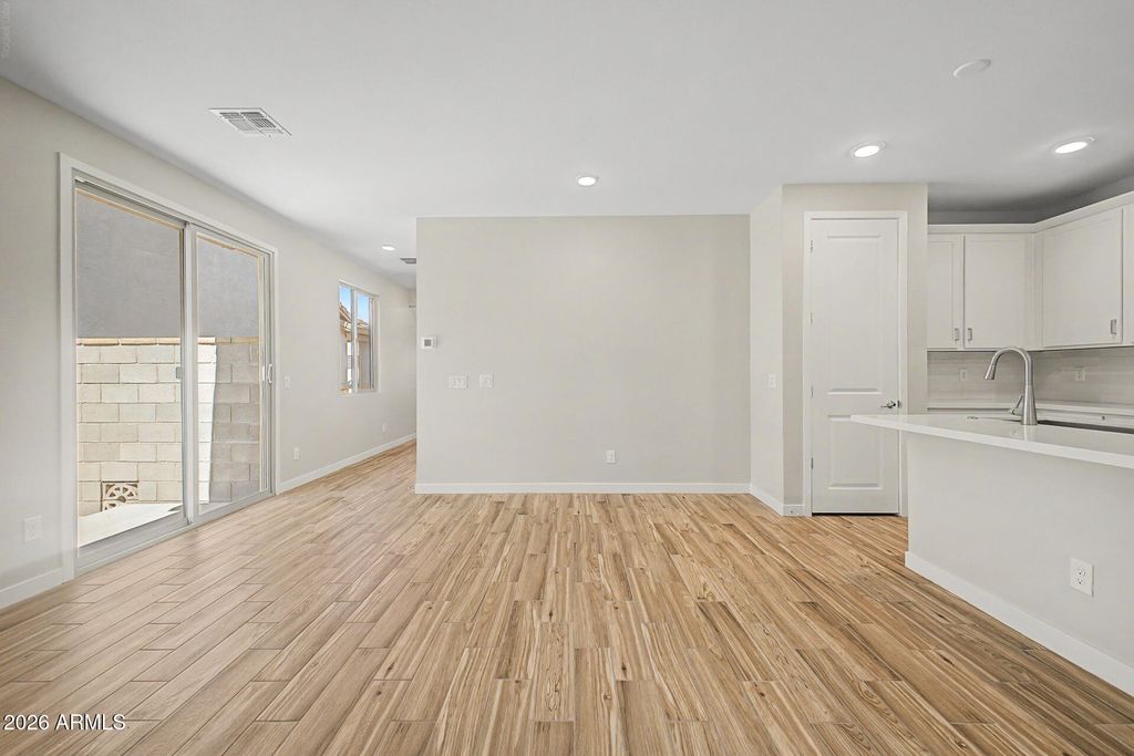 5560 N 205TH Lane, Buckeye, AZ 85396 — photo 4