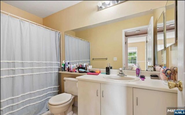 1272 Paddington Road 1272, Mahwah, NJ 07430