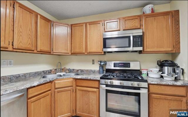1272 Paddington Road 1272, Mahwah, NJ 07430