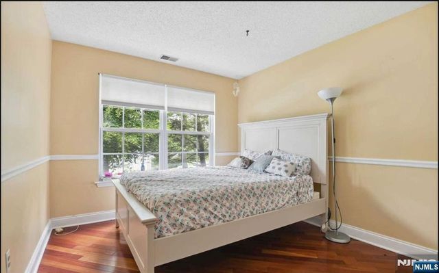1272 Paddington Road 1272, Mahwah, NJ 07430