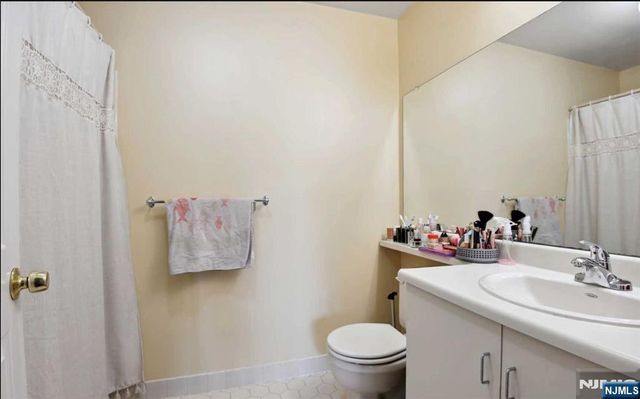 1272 Paddington Road 1272, Mahwah, NJ 07430