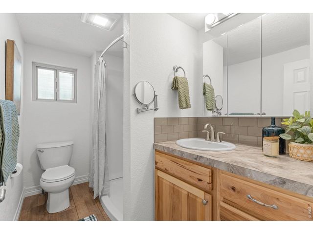 1321 E 5th St, Loveland, CO 80537