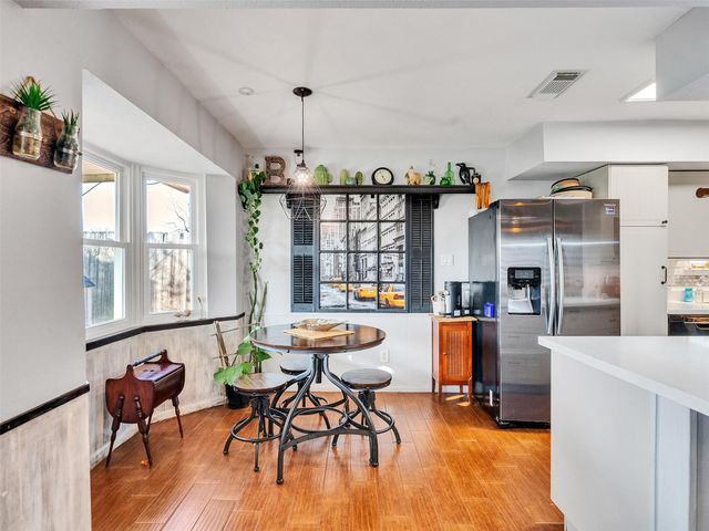 7282 Shady Corners Lane, Houston, TX 77040