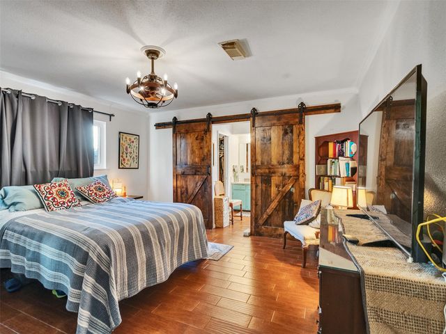 7282 Shady Corners Lane, Houston, TX 77040