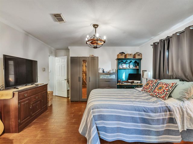 7282 Shady Corners Lane, Houston, TX 77040