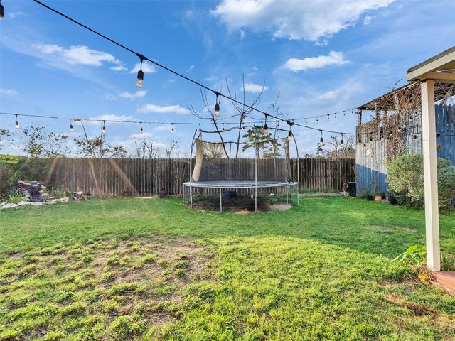 7282 Shady Corners Lane, Houston, TX 77040