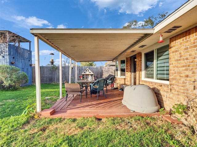 7282 Shady Corners Lane, Houston, TX 77040