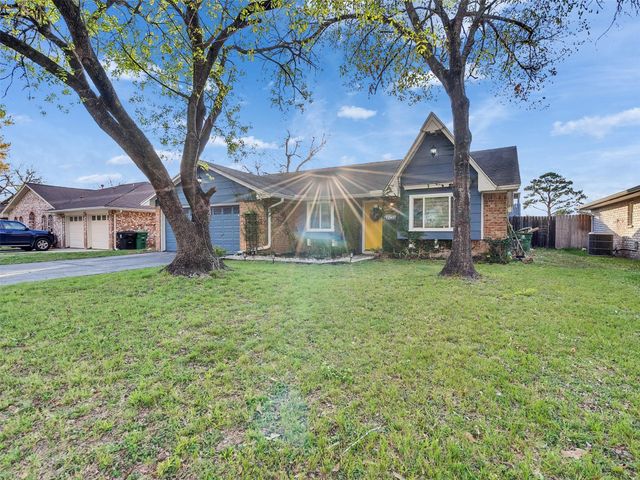 7282 Shady Corners Lane, Houston, TX 77040