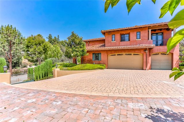 2310 Morelia, Fullerton, CA 92835