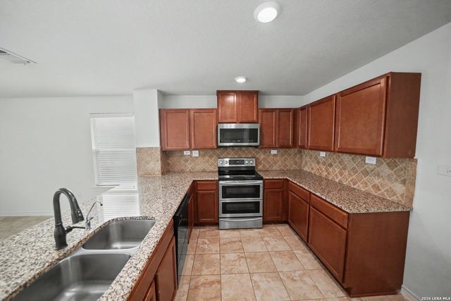 7506 Copper Cove, Converse, TX 78109