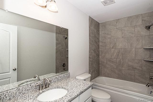 34608 John Bartley Circle, Sterling Heights, MI 48310