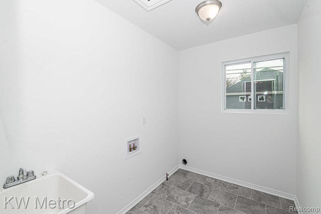 34608 John Bartley Circle, Sterling Heights, MI 48310