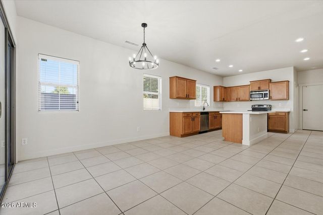 8428 W LEWIS Avenue, Phoenix, AZ 85037