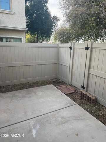 8428 W LEWIS Avenue, Phoenix, AZ 85037