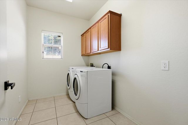 8428 W LEWIS Avenue, Phoenix, AZ 85037