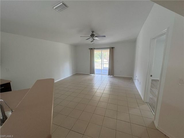 685 Desoto BLVD N, Naples, FL 34120