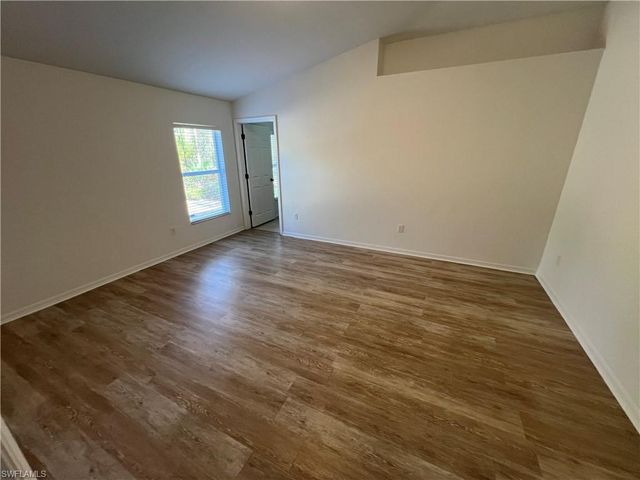 685 Desoto BLVD N, Naples, FL 34120