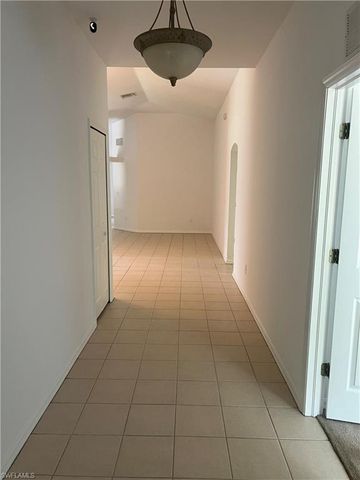 685 Desoto BLVD N, Naples, FL 34120