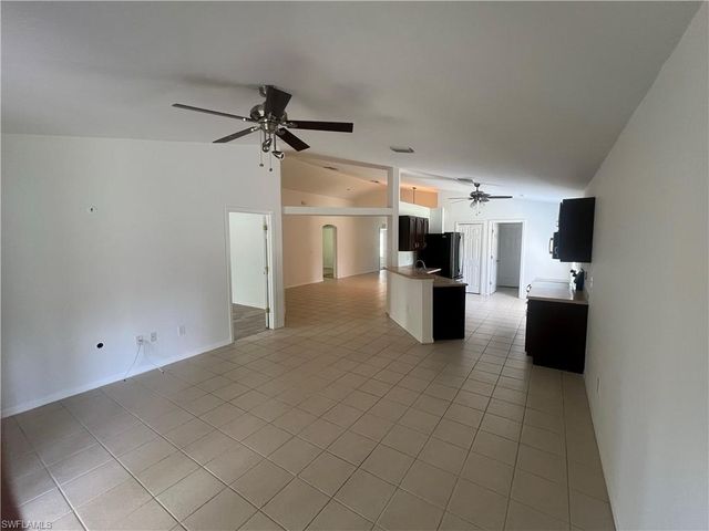 685 Desoto BLVD N, Naples, FL 34120